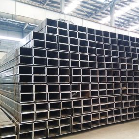 Rectangular steel pipe