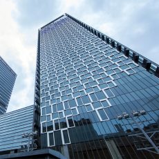 How to choose an appropriate heating solution for glass facade buildings