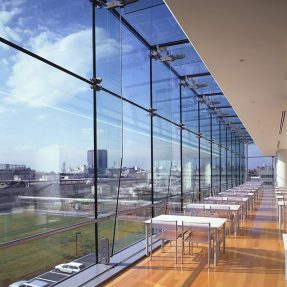 The glass curtain wall serves as the outer wall